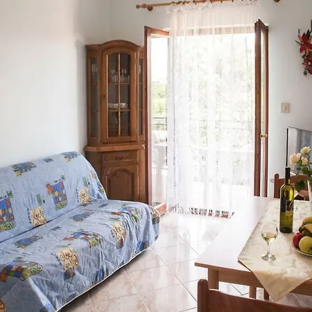 Haus Lori 150s Apartment Rovinj