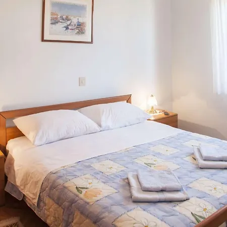Haus Lori 150s *
